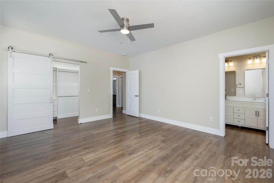 Spacious, unfurnished interior of a new home in , Rutherfordton (Image 12).