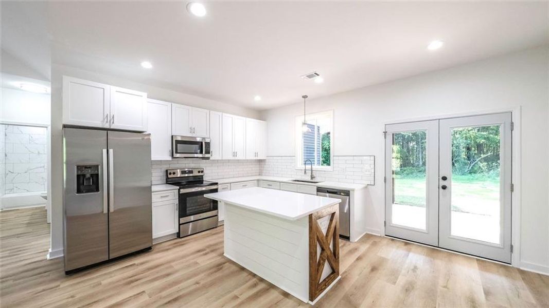 Furnished interior view inside a new home in , Temple (Image 6).