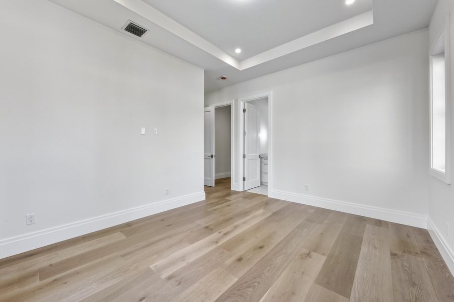 GUEST BEDROOM 3 - 1ST FLOOR