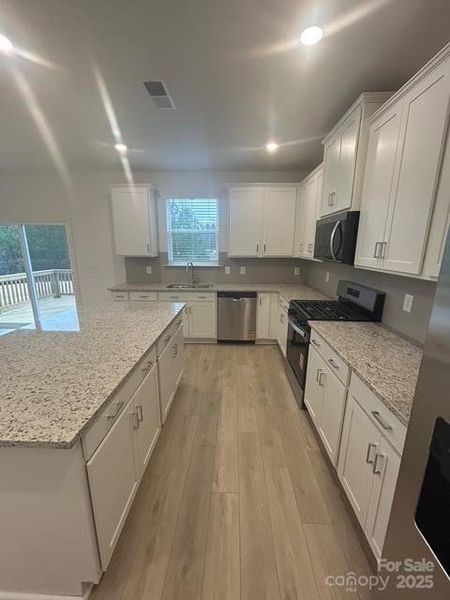 Kitchen #5 *Appliances Included.