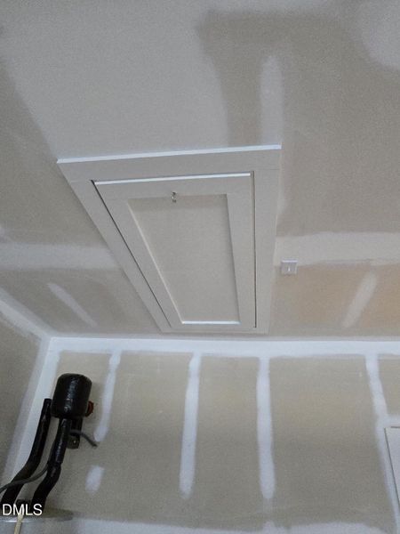 UTILITY ACCESS IN GARAGE UTILITY ACCESS IN GARAGE