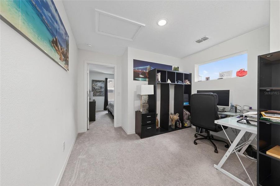 Furnished interior view inside a new home in , Winter Garden (Image 6).