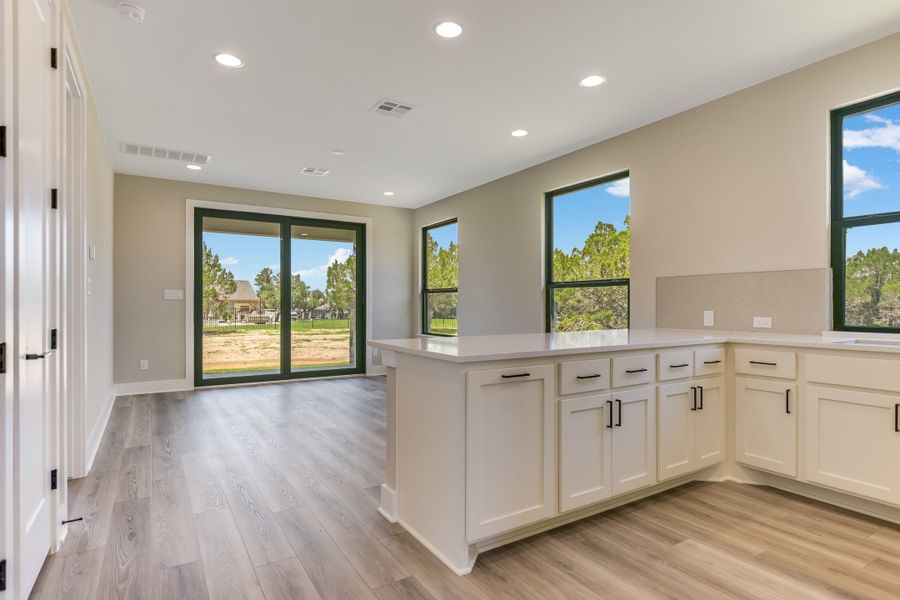 Representative furnished interior of a home built from the Casita by Giddens Homes in Burnet Hilltop Estates, Cedar Park (Image 51).