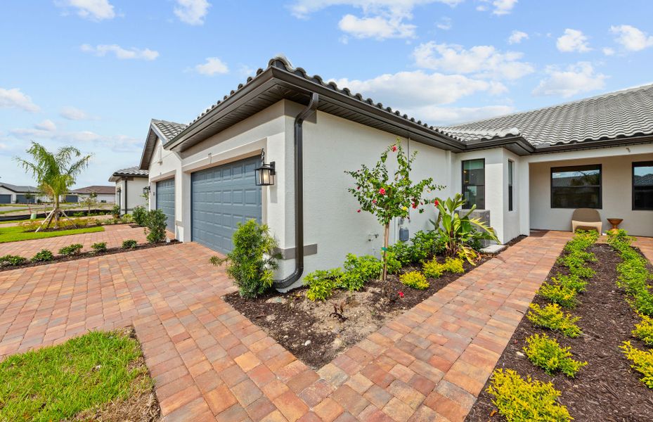 Representative exterior details of a home built from the Seagrove by Del Webb in Del Webb Naples, Ave Maria (Image 3).