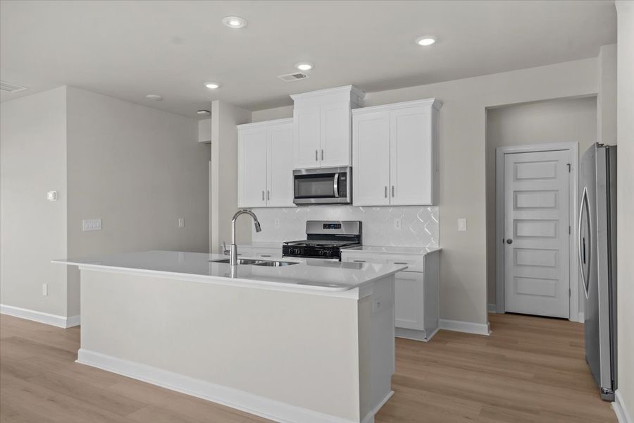 Furnished interior view inside a new home in Creek Ridge - Heritage Collection, Spartanburg (Image 7).