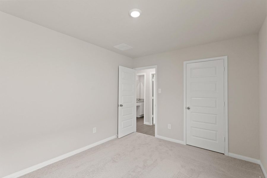 Image 2 of a home in Wayside Village. Image 2 of a home in Wayside Village.