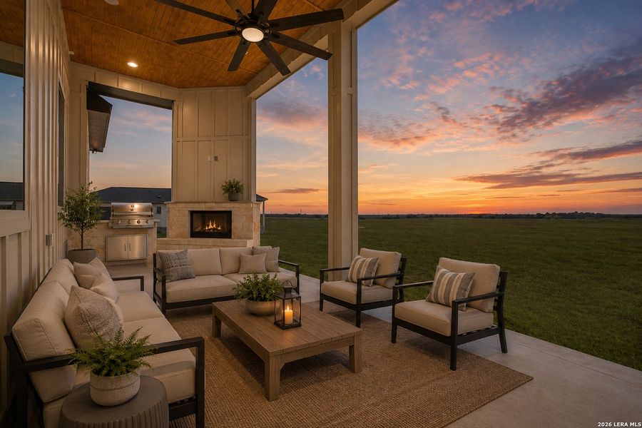 Exterior details and patio area of a home in , La Vernia (Image 3).