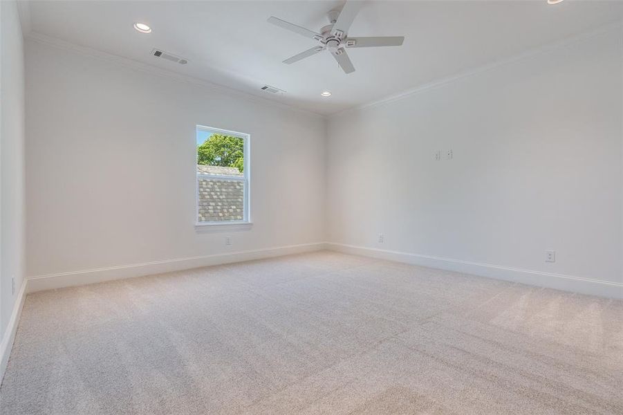 Spacious, unfurnished interior of a new home in , Dallas (Image 22).