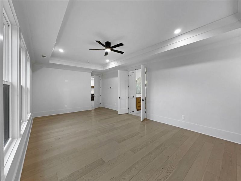 Spacious, unfurnished interior of a new home in , Jefferson (Image 61).