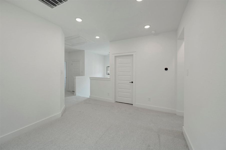Spacious, unfurnished interior of a new home in , Montgomery (Image 34).