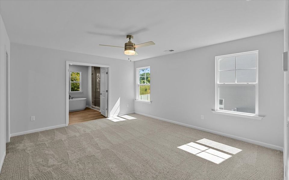 Spacious, unfurnished interior of a new home in Fieldstone, Lexington (Image 31). Spacious, unfurnished interior of a new home in Fieldstone, Lexington (Image 31).