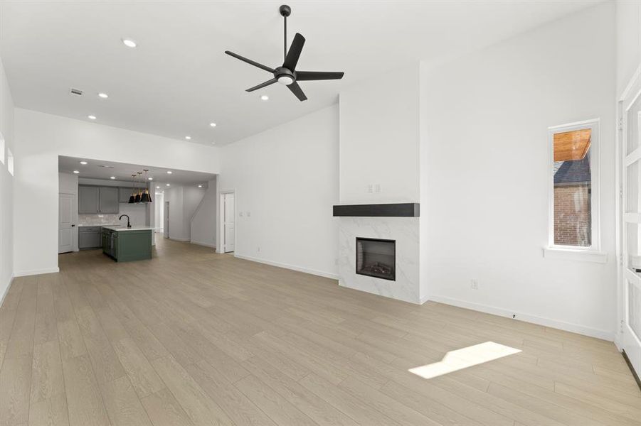 1700 Morningside_3112_Hickory II_Family (2) 1700 Morningside_3112_Hickory II_Family (2)