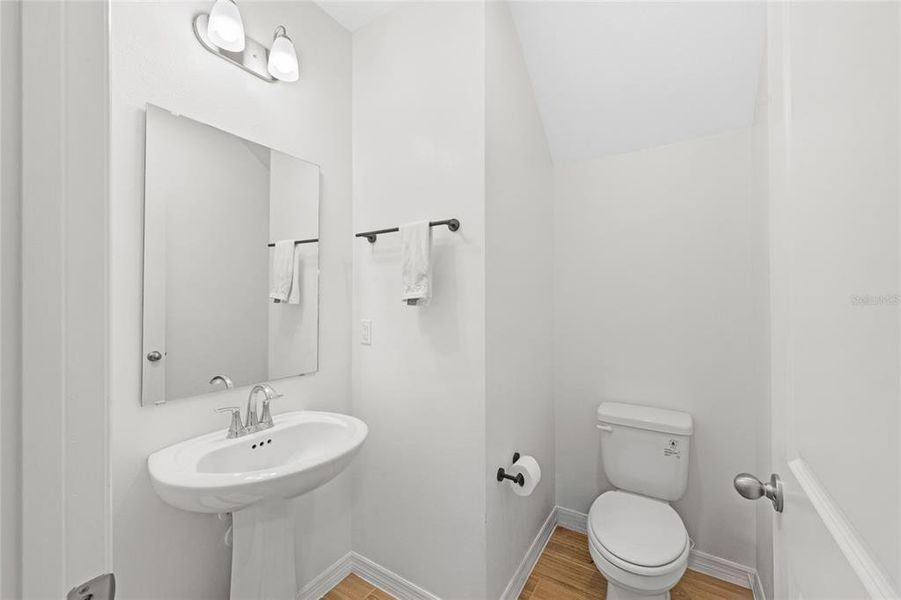 Furnished interior view inside a new home in Bradford Ridge, Leesburg (Image 18).