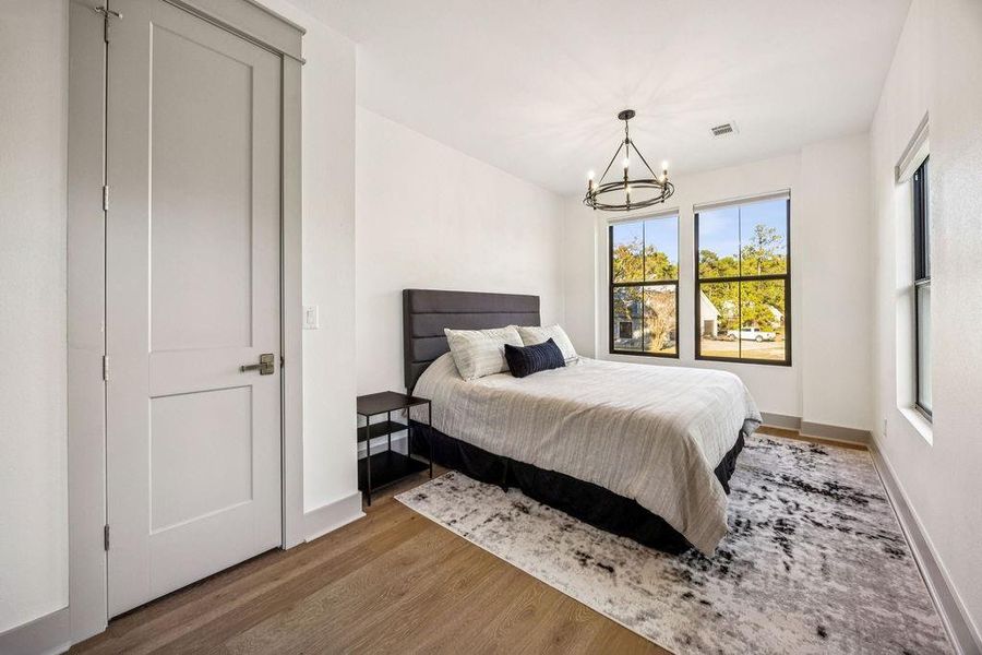 Furnished interior view inside a new home in , Brookeland (Image 26).