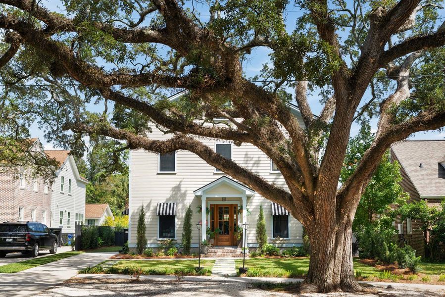 Image 93 of a home in .