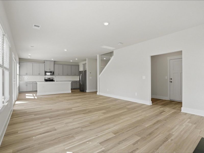 Spacious, unfurnished interior of a new home in Crossing at Abner Creek, Greer (Image 13). Spacious, unfurnished interior of a new home in Crossing at Abner Creek, Greer (Image 13).