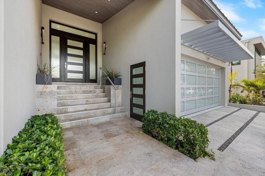 Exterior details and patio area of a home in , Longboat Key (Image 35).