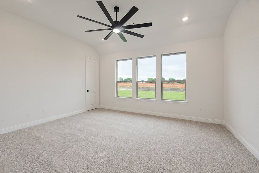 Spacious, unfurnished interior of a new home in Paloma Ranch, New Fairview (Image 15).
