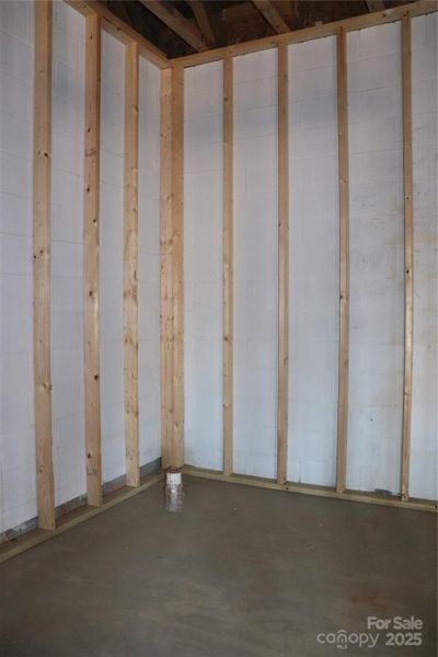 Spacious, unfurnished interior of a new home in , Lenoir (Image 21).