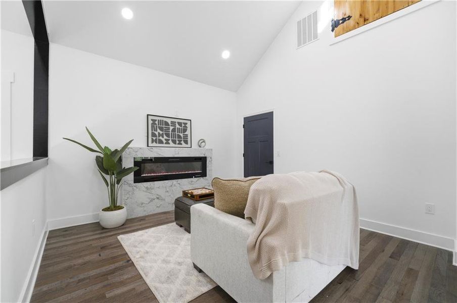 Furnished interior view inside a new home in , Atlanta (Image 33).