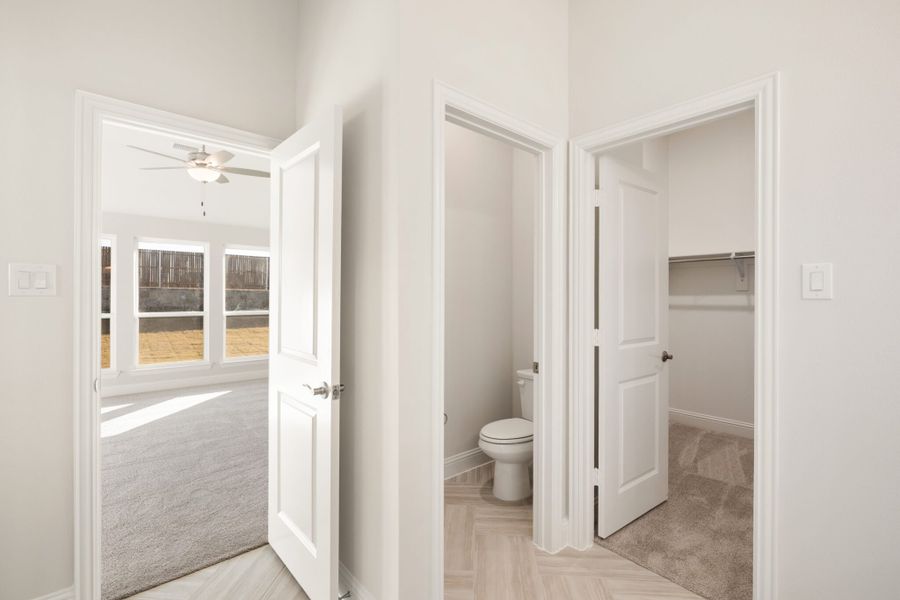 Furnished interior view inside a new home in Elevon, Lavon (Image 15).