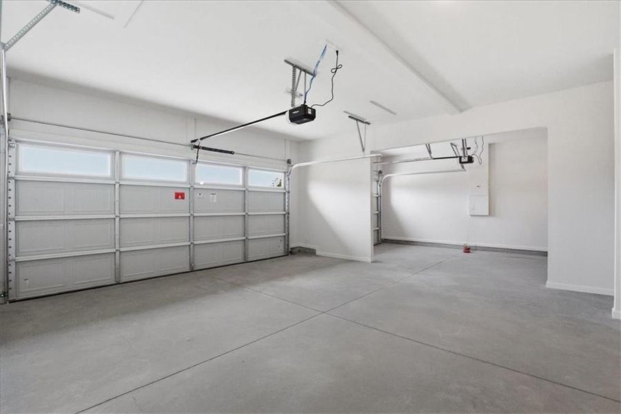 Spacious, unfurnished interior of a new home in , Lawrenceville (Image 61).