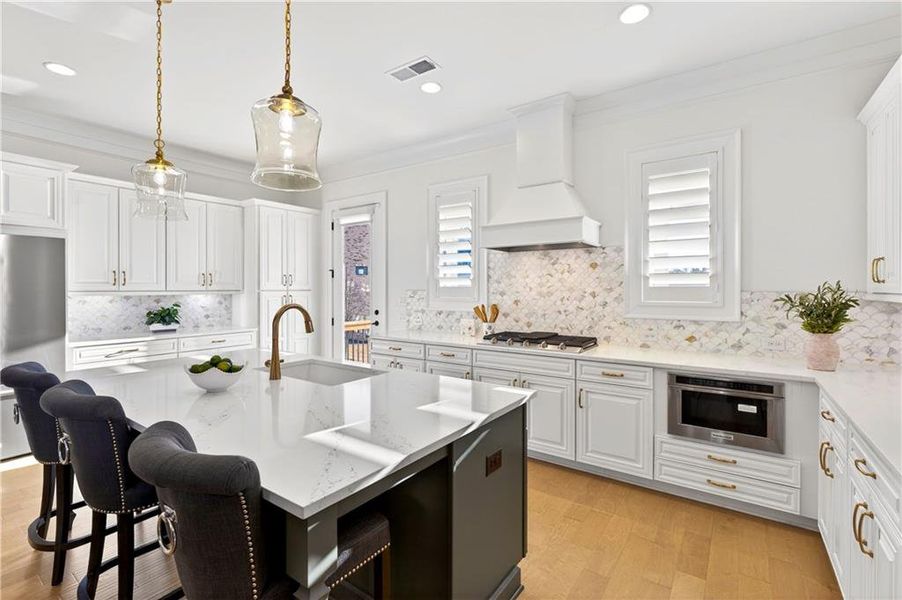 Furnished interior view inside a new home in Hillandale In Historic Roswell, Roswell (Image 30). Furnished interior view inside a new home in Hillandale In Historic Roswell, Roswell (Image 30).