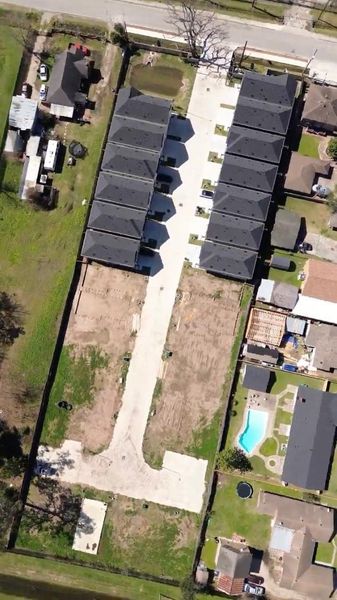 Site preparation for new homesites in , Houston (Image 19).