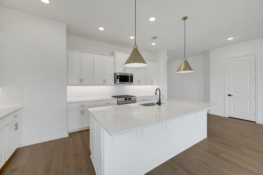 Furnished interior view inside a new home in The Grand Prairie - Retreat Collection, Hockley (Image 6).
