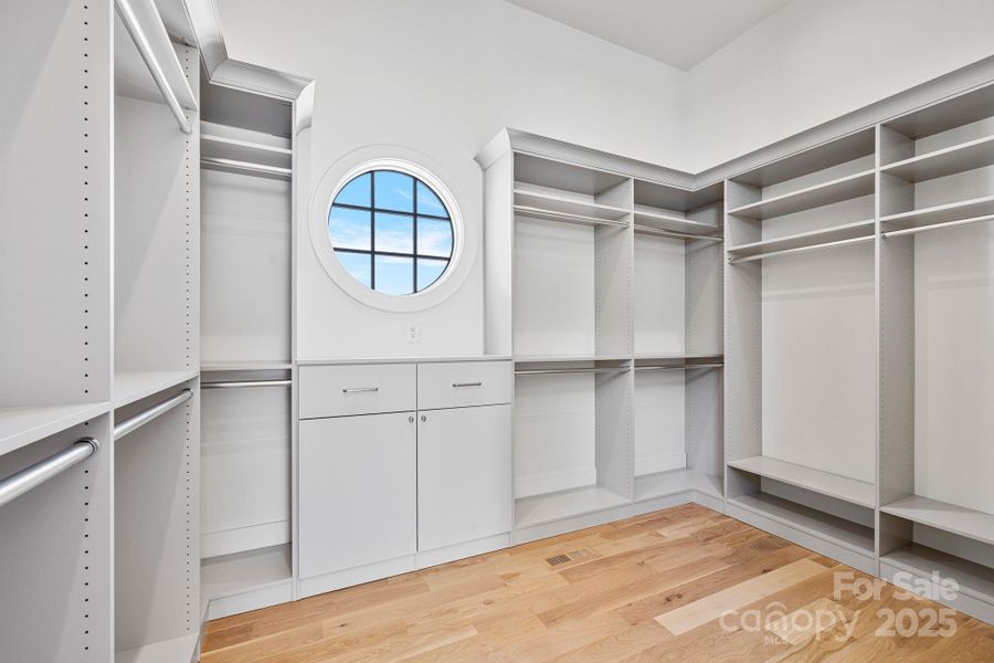 Image 40 of a home in . Image 40 of a home in .