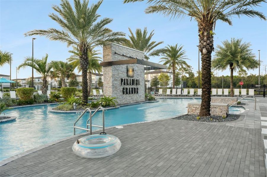 Community amenities in Paradiso Grande, Orlando (Image 34).