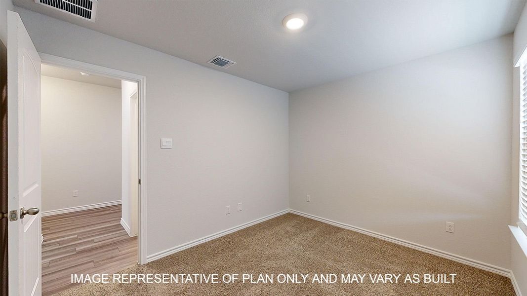 Spacious, unfurnished interior of a new home in Three Creeks - Colt Creek, Belton (Image 27).