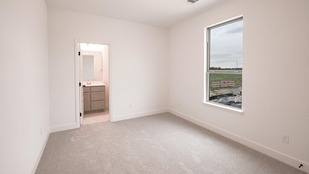 Spacious, unfurnished interior of a new home in Juniper Springs, Lockhart (Image 18). Spacious, unfurnished interior of a new home in Juniper Springs, Lockhart (Image 18).