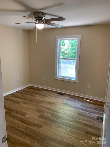 Spacious, unfurnished interior of a new home in , Statesville (Image 6).