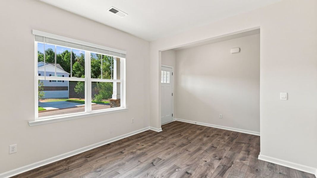 Spacious, unfurnished interior of a new home in Woodglen, Piedmont (Image 19). Spacious, unfurnished interior of a new home in Woodglen, Piedmont (Image 19).