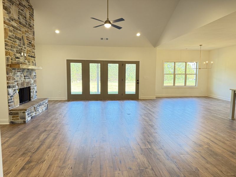 Spacious, unfurnished interior of a new home in The Reserve at Reidsboro, Williamson (Image 15).