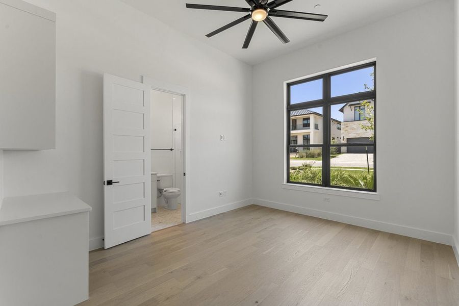 Spacious, unfurnished interior of a new home in Milky Way at River Place, Austin (Image 23). Spacious, unfurnished interior of a new home in Milky Way at River Place, Austin (Image 23).