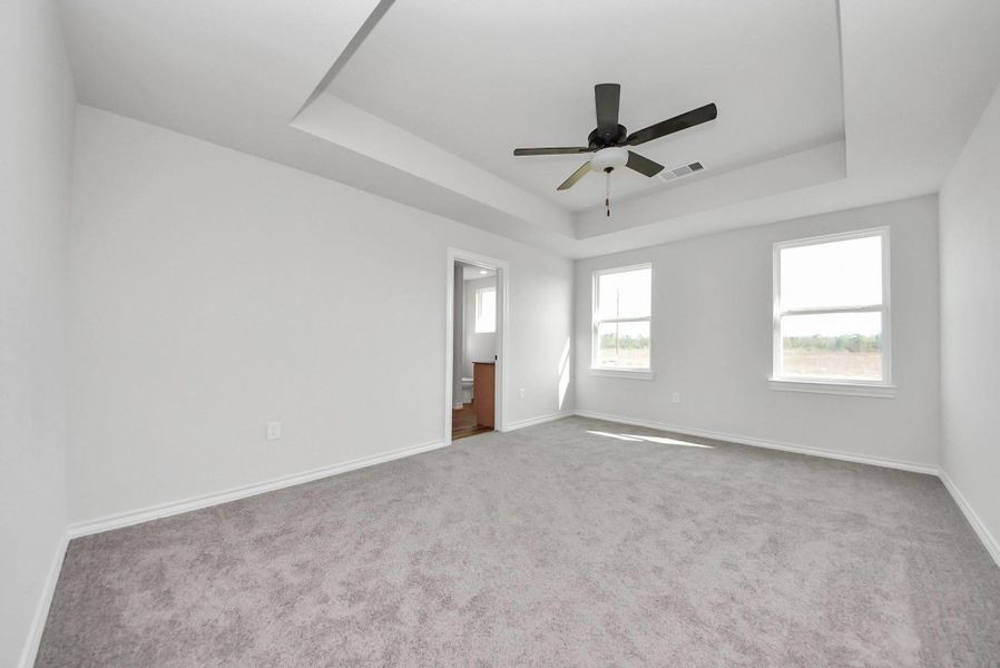 Spacious, unfurnished interior of a new home in Hill & Dale Ranch, Splendora (Image 25).