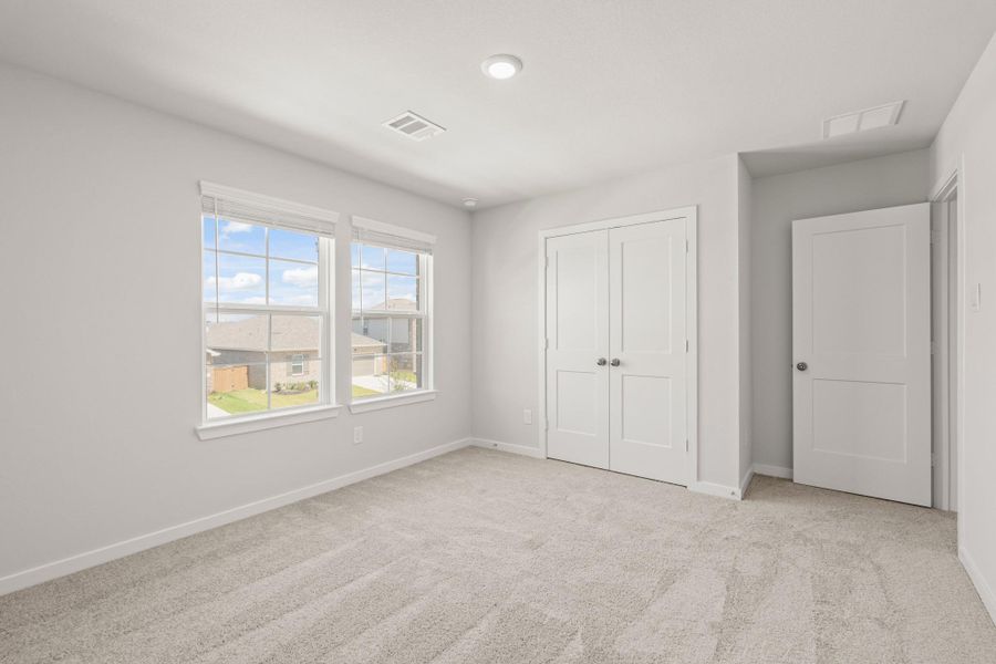 Spacious, unfurnished interior of a new home in Sunterra, Katy (Image 21). Spacious, unfurnished interior of a new home in Sunterra, Katy (Image 21).