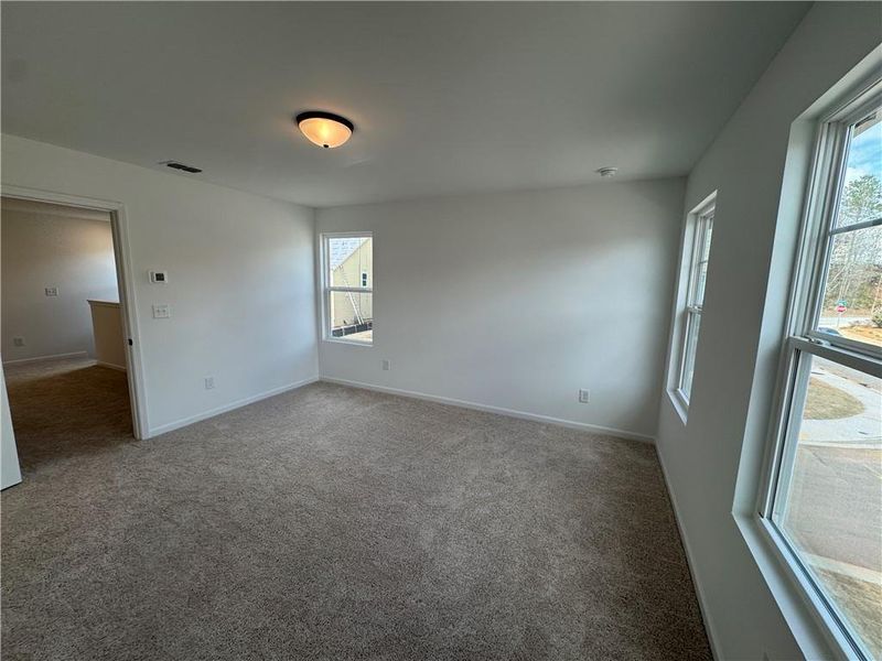 Spacious, unfurnished interior of a new home in Laurelwood, Douglasville (Image 14).
