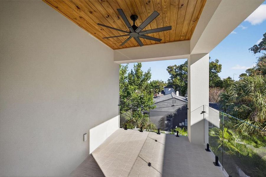 Exterior details and patio area of a home in , Tampa (Image 33).