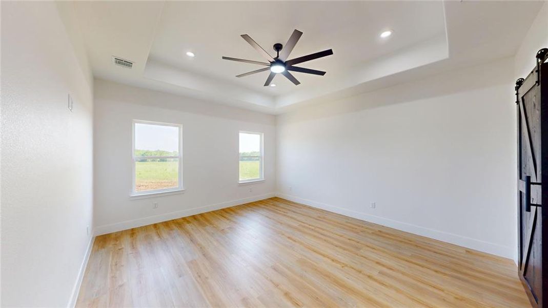 Spacious, unfurnished interior of a new home in , Greenville (Image 20).
