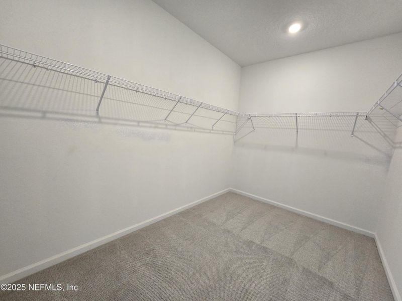 Spacious, unfurnished interior of a new home in Hyland Trail, Green Cove Springs (Image 24). Spacious, unfurnished interior of a new home in Hyland Trail, Green Cove Springs (Image 24).