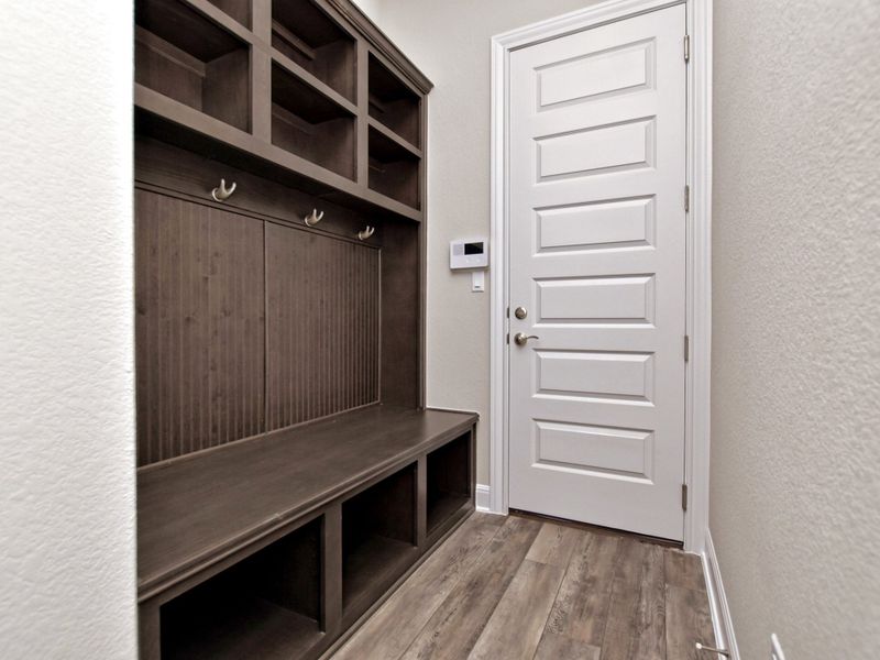 Representative furnished interior of a home built from the Siena III by Giddens Homes in Clearwater Ranch, Liberty Hill (Image 144).
