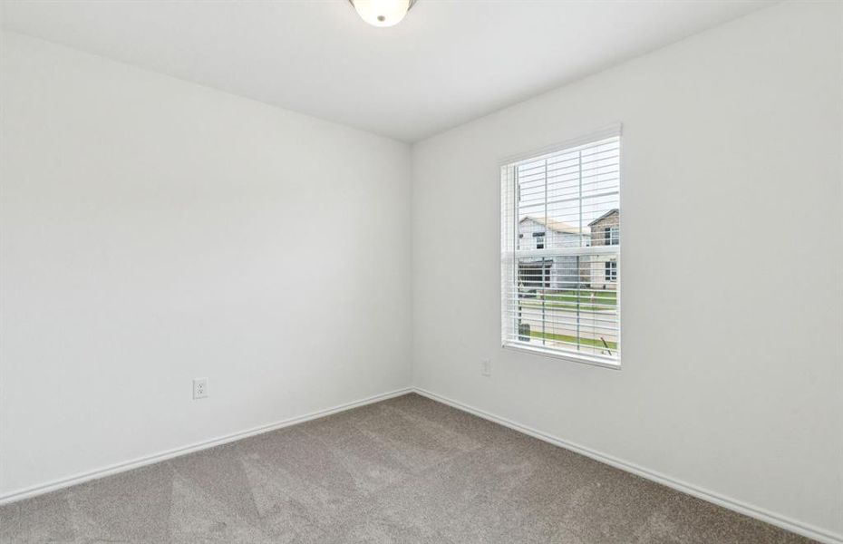 Spacious bedroom Spacious bedroom
