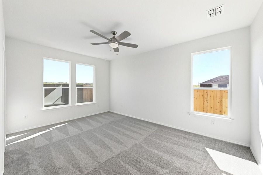 Spacious, unfurnished interior of a new home in Stoney Chase, Del Valle (Image 7).