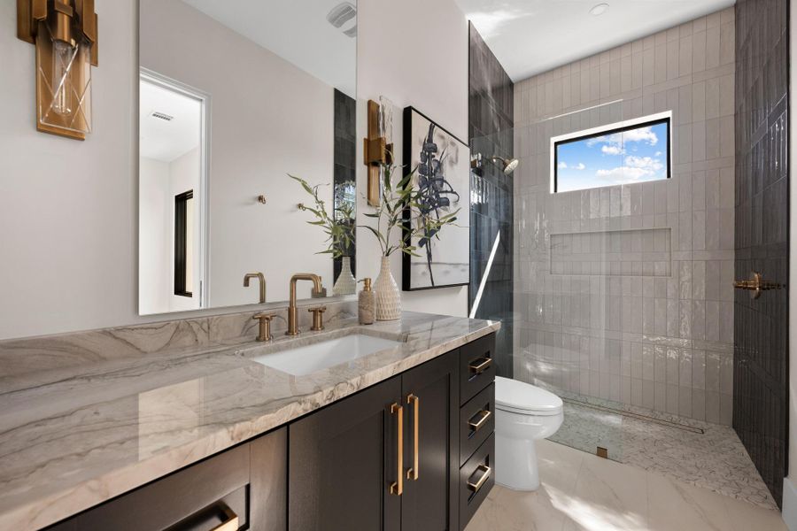 Ensuite guest bathroom on the main floor