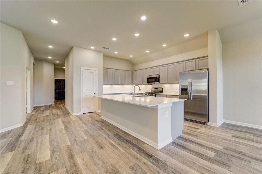 REPRESENTATIVE PHOTO – Photo does not represent actual home options and selections. Ask Sales Consultant for specific selections. REPRESENTATIVE PHOTO – Photo does not represent actual home options and selections. Ask Sales Consultant for specific selections.