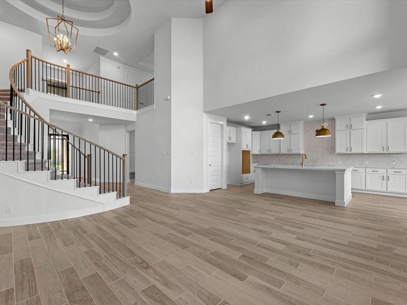 Spacious, unfurnished interior of a new home in Fulshear Lakes, Fulshear (Image 15).