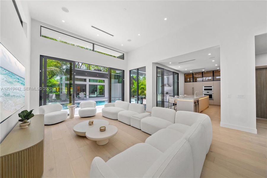 Community amenities in , Miami (Image 48). Community amenities in , Miami (Image 48).